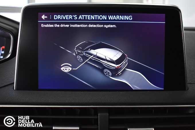 PEUGEOT 3008 BlueHDi 130 S&S EAT8 Business